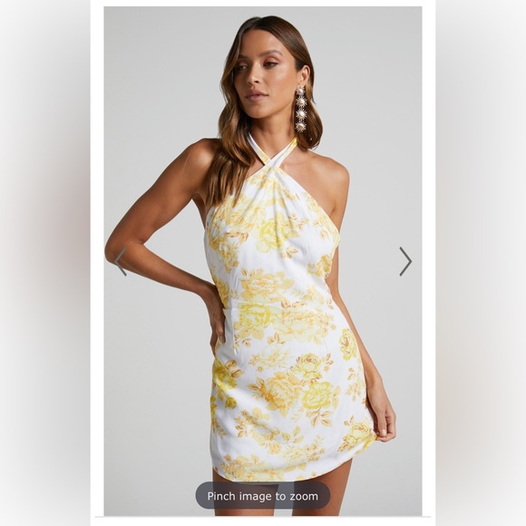 FARAN MINI DRESS - CROSSOVER HALTER BACKLESS DRESS IN YELLOW FLORAL - Picture 1 of 3